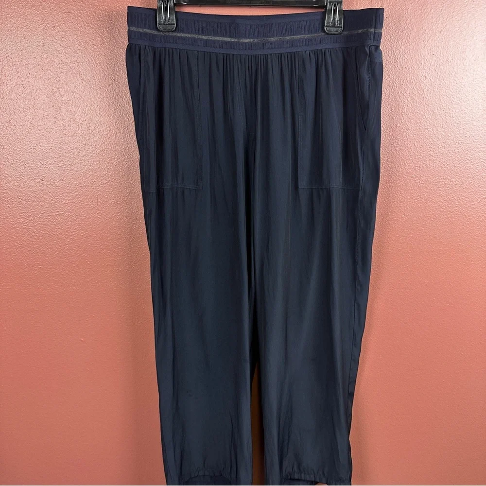 LOLA & SOPHIE D-SATIN CROPPED JOGGER Size large pull on color nightwatch - Picture 4 of 10